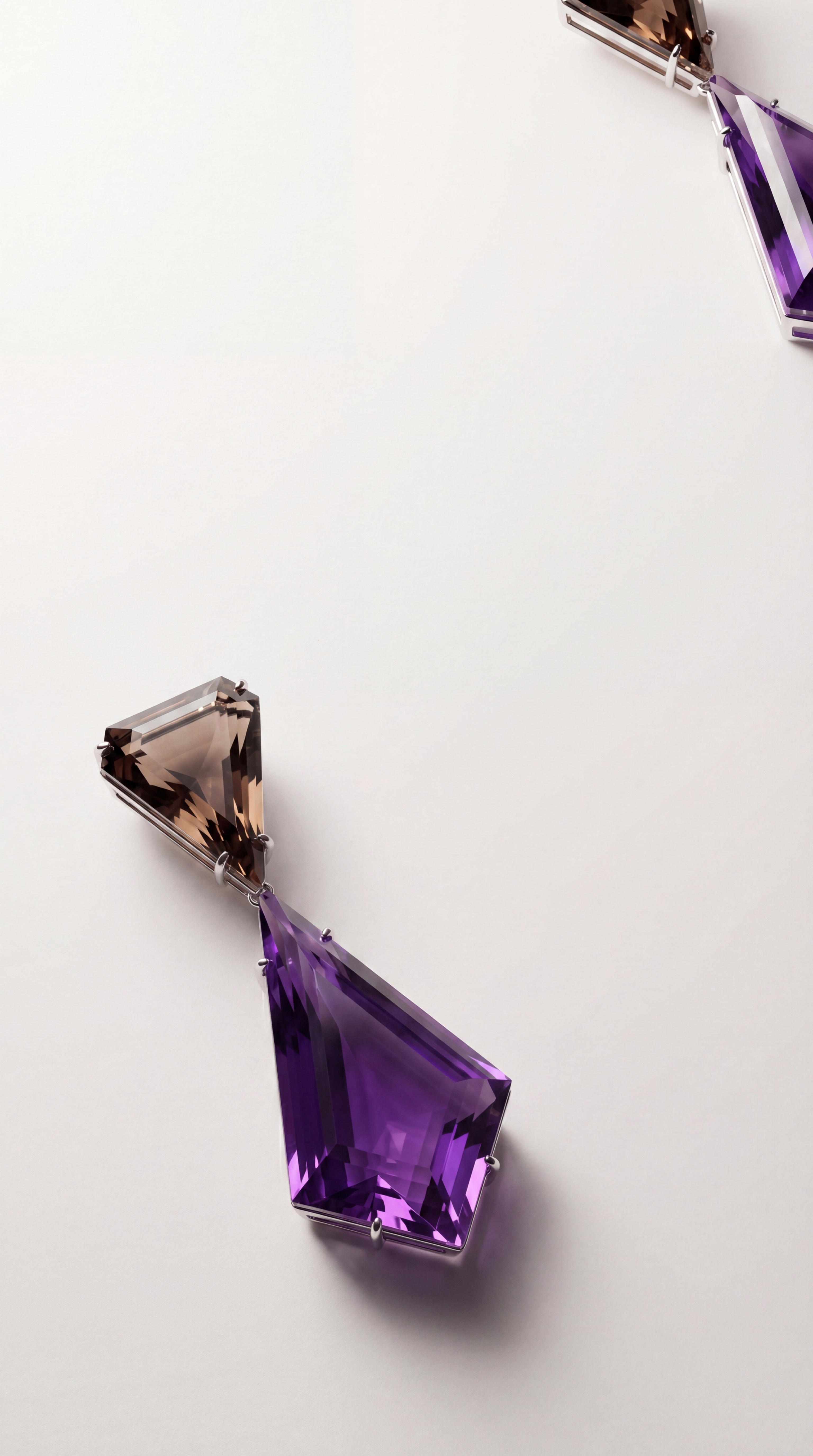 Still life — brincos ametista